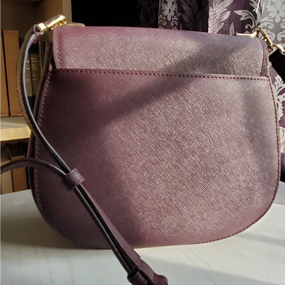 ❌ SOLD ❌ Kate Spade Byrdie Plum Cameron Street crossbody purse w matching wallet - Picture 3 of 4